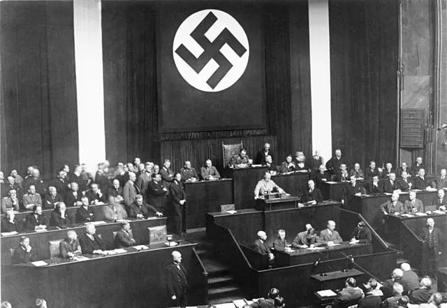 Adolf Hitlers Rede zum Ermächtigungsgesetz (23. März 1933)