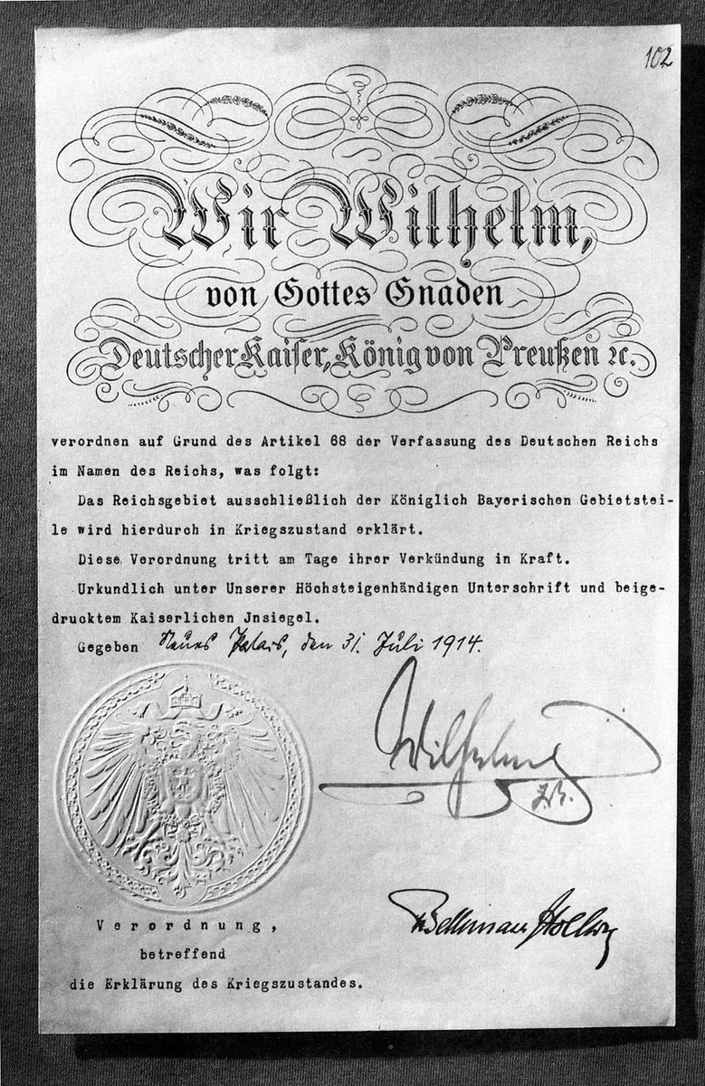 Wilhelm II. verordnete am 31. Juli 1914 den Kriegszustand (bekanntgegeben als Zustand der drohenden Kriegsgefahr) nach Art. 68 der Reichsverfassung