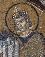 Konstantin der Große mit dem Stadtmodell Konstantinopels (Mosaik in der Hagia Sophia, um 1000)