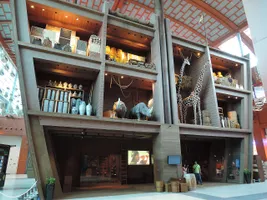 Querschnitt eines Schatzschiffs, Modell im Maritime Experiential Museum, Insel Sentosa, Singapur.