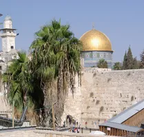 Die Klagemauer, im Hintergrund der Felsendom