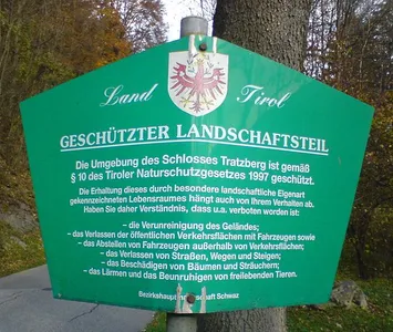 Naturschutzgebiet-Schild in Tirol