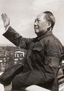 Am 18. August 1966 traf sich Mao Zedong zum ersten Mal mit Roten Garden auf dem Platz des Himmlischen Friedens.