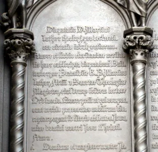 Einleitung zu den 95 Thesen am Portal der Schlosskirche zu Wittenberg